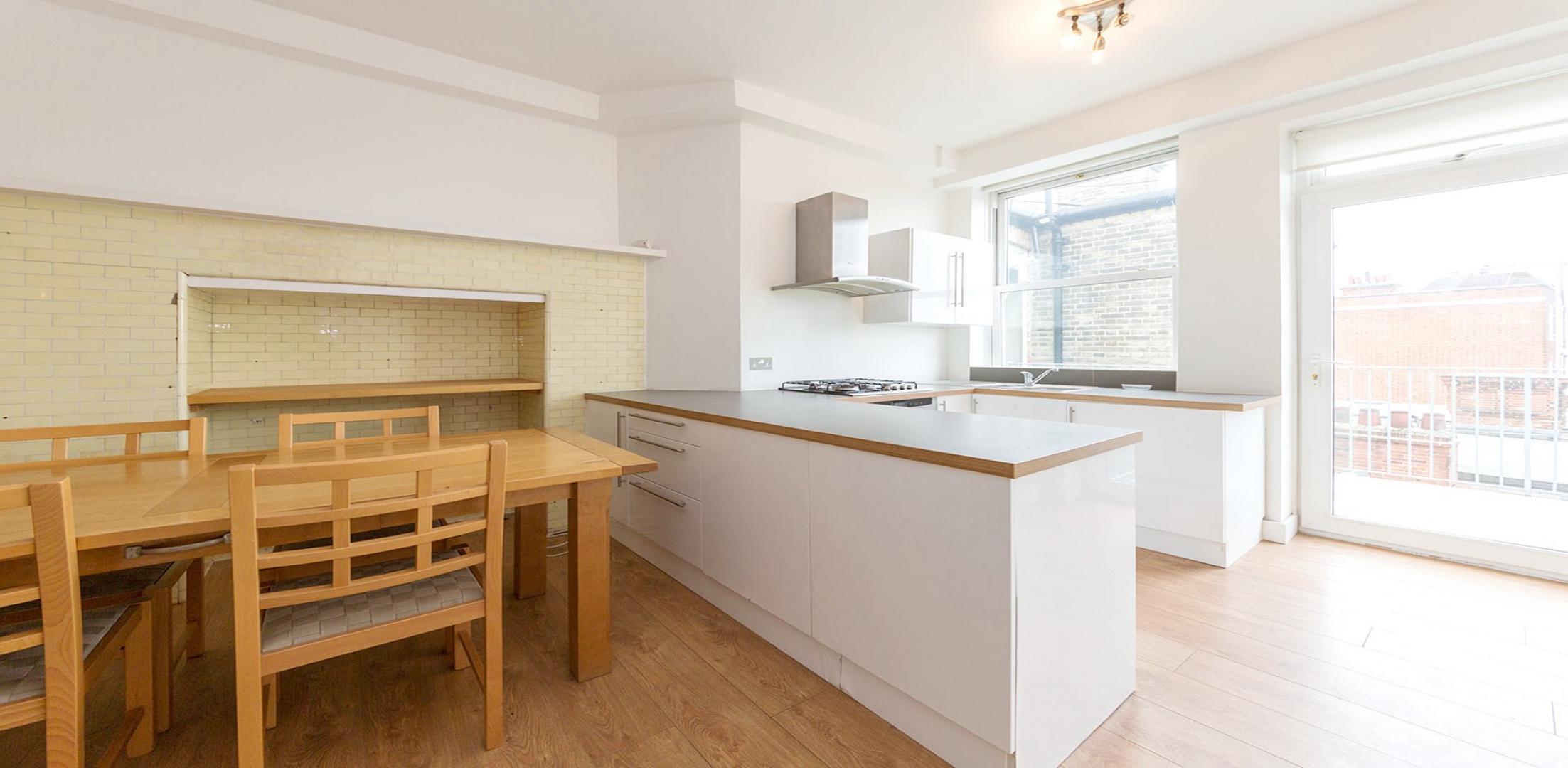 			NEW INSTRUCTION, 3 Bedroom, 1 bath, 1 reception Flat			 Finchley Road, FINCHLEY ROAD
